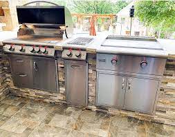 Look no further then this blaze outdoor kitchen. Blaze We Love A Good Outdoor Kitchen This One By Facebook