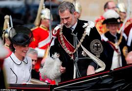 It is the pinnacle of the honours system in the united kingdom. Foreign Royals Welcomed At Order Of The Garter Ceremony Daily Mail Online