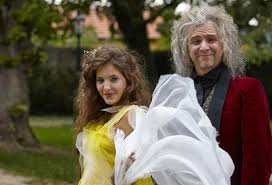 Herec jiří dvořák (53) vyvedl do společnosti svou půvabnou dceru aničku (18). Jiri Dvorak Mlady Leze Havlova Do Zeli Dvorakove Modelce Dagmar Se Rozplyva Nad Pratelstvim S Idolem Divek Ahaonline Cz From Wikimedia Commons The Free Media Repository Sharla Iglesia
