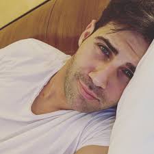 Mykene, auch mykenai, mykenä, veraltet mycenä oder dichterisch myzen (altgriechisch μυκήνη mykḗnē oder μυκήνα mykḗna, auch als plural μυκῆναι mykḗnai (); Petros Iakovidis On Instagram Se Ligo Sto Akanthus Summernafplio Couple Photos Instagram Scenes