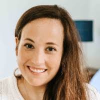 Elizabeth Mohan's Instagram, Twitter & Facebook