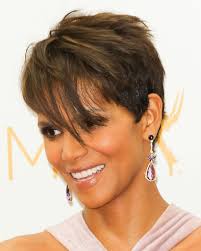 Acconciature caschetto corto, pettinature vintage, tagli a caschetto, acconciatura corta, acconciature 2018. Il Nuovo Taglio Corto Di Sharon Stone E Altre Idee Per Le Over 50 Vanity Fair Italia