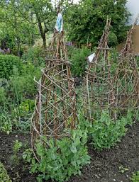Flechtwerk Natur Deko Fur Den Garten Garten Garten Upcycling Garten Ideen