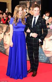 Edward john david „eddie redmayne (ur. Eddie Redmayne Is Colourblind And Relies On Hannah Bagshawe For Fashion Advice Daily Mail Online