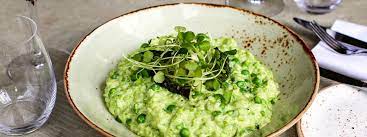 Fresh Pea And Mint Risotto Recipe Risotto Recipes Gordon Ramsay Recipe Gordon Ramsay Vegetarian