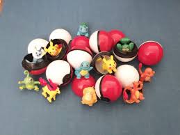 8 Pcs Totales Pokemon Aller Pokeballs Avec Mini Figurines Partie Approvisionnement Jouet 4 Boules Pokemon Party Pokemon Themed Party Pokemon Birthday Party
