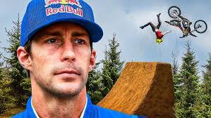 Shawn Higbee's Instagram, Twitter & Facebook