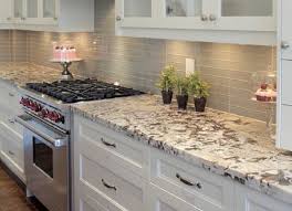 Coba deh terapkan 1 dari 82+ dapur minimalis sederhana.pada umumnya, desain dapur mewah banyak menggunakan marmer dan granit sebagai bahan. 10 Pilihan Meja Dapur Granit Yang Bikin Tampilan Dapur Jadi Lebih Cantik Rumah123 Com