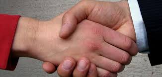 الثلج في المنام تدل رؤيته في المنام على الأرزاق والفوائد، والشفاء من الأمراض الباردة، خاصة لمن كانت معيشته من ذلك. Ù…Ø°ÙŠØ¹ Ø¨ÙˆÙÙŠÙ‡ ØªÙˆØ¸ÙŠÙ Ø­ÙƒÙ… Ø§Ù„ØªØ³Ù„ÙŠÙ… Ø¨Ø§Ù„ÙŠØ¯ Ø¹Ù„Ù‰ Ø§Ù„Ù†Ø³Ø§Ø¡ Hotelmarbore Com