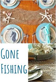 Nautical Tablescape Decor Ideas With Decorative Fish Net In 2020 Beach Table Decorations Coastal Cottage Style Beach Kitchens