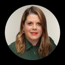 We're a full social team 🎉 So happy to work with this amazing bunch, Cleo  and Leonor have only been with us for 3 weeks and have been smashing some  amazing content