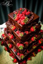 Chocolate Berry Wedding Cake Photo By Michelle Lindsay Photography Http Michellel Beaux Gateaux D Anniversaire Beau Gateau Alternative A La Piece Montee