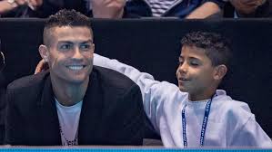 He is famous for being a family member. Cristiano Ronaldo Will Dass Sein Sohn Cristiano Junior Auch Fussballer Wird