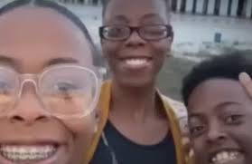 Menino de 12 anos salva mãe após carro cair em lago no Texas