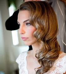 Chignon de mariée ou coiffure de mariage, il y en a pour tous les goûts : Coiffure Mariage Cheveux Longs Mi Longs Courts Les Tendances A Suivre