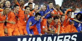 Lees alles over het nederlands elftal anno 2021 en over de weg van oranje richting het ek voetbal in 2021 (euro 2020). De Gouden Jong Oranje Generatie Van 2007 Fcupdate Nl