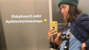 Erst hatte sie mit schwerer schwangerschaftsübelkeit zu kämpfen, jetzt zeigt sie ihren behaarten. Mit Babybauch Marie Nasemann Feierte Schwanger Auf Wiesn Promiflash De