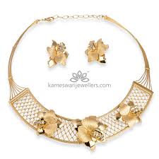 Buy Necklaces Online Italian Blossom Set From Kameswari Jewellers Gold Necklace Indian Bridal Jewelry Gold Jewelry Fashion Italian Gold Jewelry