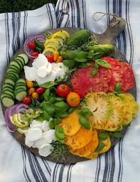 How To Create Your Own Heirloom Tray For Beautiful Clean Eating Recipe Clean Food Crush Clean Recipes Clean Eating