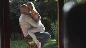 Small girl of a big man - Faperoni Porn Videos