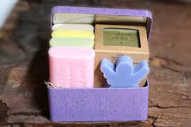 Savonnerie De La Licorne Gift Pack 1 2 Sugar Angel Box 6 Marseille Soaps Made In Our Workshop Of Cours Julien In Marseille By Our Master Soapmaker Serge Bruna Contenant contenant carton nouveautés 2019. 1 2 sugar angel box 6 marseille soaps
