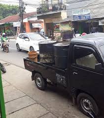 Di tokopedia tersedia daftar harga oli drum terbaru august 2021 yang bisa anda cek secara online setiap harinya. Banyak Yang Penasaran Berapa Sih Harga Oli Bekas 1 Liternya Nih Penjelasannya Semua Halaman Motorplus