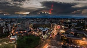 Daniel parranda en cucuta #danielparranda #cucuta #aleteo #guaracha #zapateo #quevivalaparranda. Stunning Sunset With Strange Light Beam Cucuta Colombia