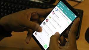Kamu bisa mengetahui kalau ada gelagat tidak beres yang terjadi pada whatsapp kamu hanya dalam beberapa detik saja. Cara Menghentikan Whatsapp Yang Disadap Orang Bangka Pos