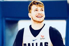 Next to this you will also find the most impressive photos of luka dončić from the last nba season. Dulu Mengidolakan Kini Luka Doncic Sejajar Dengan Lebron James Bolasport Com