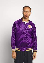 Sein größter hit war just a friend von 1989. Mitchell Ness Nba La Lakers Jacket Vereinsmannschaften Purple Lila Zalando De