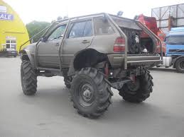 魔改造車bot 放置中 on twitter monster trucks mercedes benz mercedes