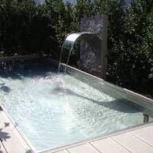 Wasserspeier Fur Edelstahlbecken Wasserspeier Moderne Pools Gartendusche