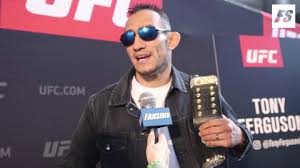 На номерном турнире 262 он уступил бенеллу дариушу. Toni Fergyuson U Menya Net Zhelaniya Druzhit S Uajtom On Ne Moj Boss