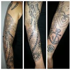 Flower of life tattoo dotwork. Flower Of Life Peacock Sleeve Continuation Mary Jane Tattoo Dotwork Artist Artlien Gypsy