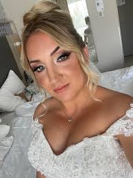 I want to give a shout-out to the wonderful people at Charles Bruce Salon  and Spa. This morning, my husband stopped in to make an appointment for me  to get a blow-out.