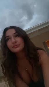 eva marta (@_whatevaa)