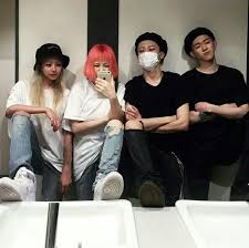 Attractive asian men man asians ulzzang find images and videos about asian ulzzang and squad on we heart it the app to get lost in what you love. 39 Ide Squad Foto Teman Foto Sahabat Fotografi Teman