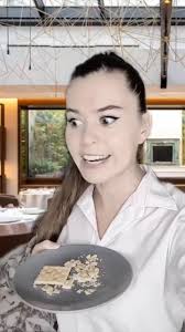 Lo Que Callamos Las Camareras