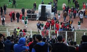 وتبدأ المواجهات الثمانية بلقاء منتخب المغرب مع بنين على استاد السلام في السادسة ويشير في حوار مع dw عربية إلى أنه يجب أيضا النظر بعين الاعتبار إلى منتخب بنين. ÙÙŠ Ù…Ø¨Ø§Ø±Ø§Ø© Ø§Ø¹ØªØ²Ø§Ù„ ÙƒØ±ÙŠÙ… Ø­Ù‚ÙŠ Ù…Ù†ØªØ®Ø¨ ØªÙˆÙ†Ø³ 2004 ÙŠØªØ¹Ø§Ø¯Ù„ Ù…Ø¹ Ù…Ù†ØªØ®Ø¨ Ù†Ø¬ÙˆÙ… Ø§Ù„Ø¹Ø§Ù„Ù…