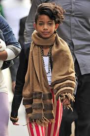 In addition to performing her new song grow with avril lavigne, she also threw … Willow Smith Hollywood S Best Very Short Short Hair Styles Stylebistro