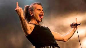 He is an actor and director, known for i cassamortari, raz and the tribe (2018) and litfiba day (2012). Piero Pelu Spettacolo In Emilia Romagna