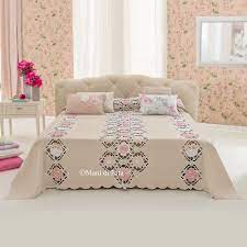 Tela Disegnata Per Fare Un Copriletto Matrimoniale A Intaglio Con Fiori Copriletto Stanza Da Letto Elegante Lenzuola Da Letto