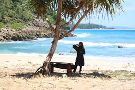 Pantai momong belum banyak dituturkan pelancong. Pantai Momong Di Aceh Indah Dan Sangat Memukau Jak Wisata