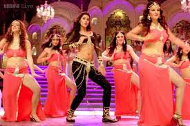 Check spelling or type a new query. Phata Poster Nikhla Hero Nargis Fakhri Matches Steps With Shahid Kapoor