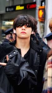 Kim taehyung (김태형), born on december 30, 1995 in daegu, south korea (later prior to bts debut trailer release, other members gained notoriety through their vlogs and the music. Bts Armys Flood V With Kim Taehyung We Love You On Twitter After His Confession Kenya Bts Army