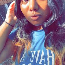 If she come home smelling like a balloon what that mean??? 😳