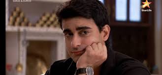 How are Saras and kumud looking?