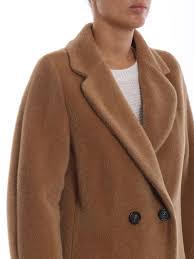 Maxmara coat, with original monogram lining. Max Mara Rose Camel Alpaca Blend Double Breasted Coat Knee Length Coats 90860683000011