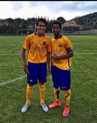 El modelo de escuela del fc barcelona dirigida a niños y niñas. Barca Universal On Twitter Eric Garcia And Ansu Fati During Their La Masia Times