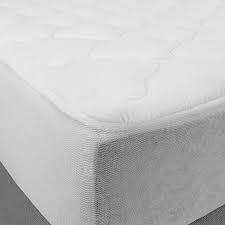 Amazon Com Eluxurysupply Rv Mattress Pad Extra Plush Topper With Fitted Skirt Found In Marriott Hotels Made Mattress Rv Mattress Mattress Topper Reviews